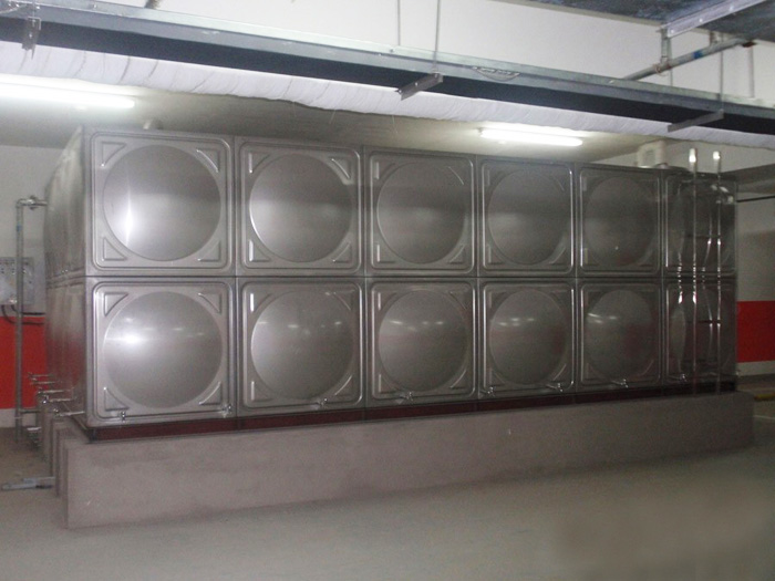 和平村假日酒店不銹鋼水箱項(xiàng)目 和平村假日酒店不銹鋼水箱項(xiàng)目