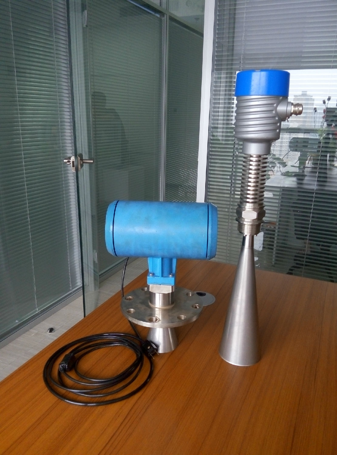 P60713-150935.jpg P60713-150935.jpg