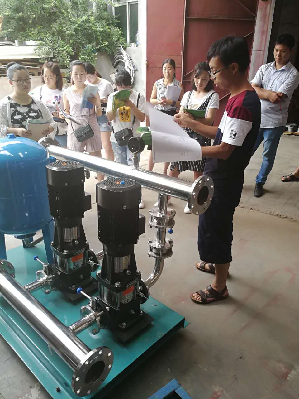 鼎興供水設(shè)備培訓(xùn)現(xiàn)場 鼎興供水設(shè)備培訓(xùn)現(xiàn)場